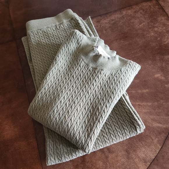 ZARA Co-ord Set Cable Knit Midi Skirt and Top in Green - Picture 4 of 5